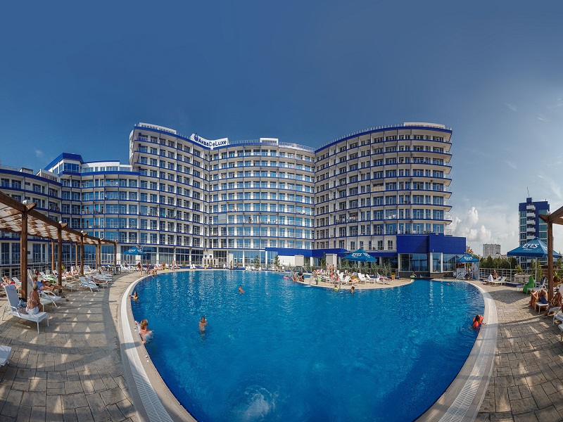 отель с крытым бассейном в Крыму